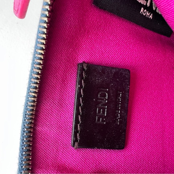 💯 Authentic FENDI Roma Coin Key Purse - Picture 9 of 13